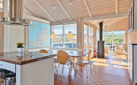 Franzisca - 700M from the Sea: Flooring, Holz, Fussboden, Interior Design, Decke, Möbel, Küche, Stuhl, Light Fixture, Holzboden