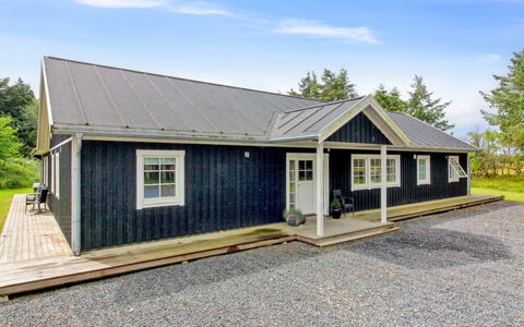Hela - 1.4Km from the Sea: Schwimmbad, Ferienort