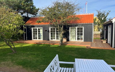 Skrollan - 100M from the Sea