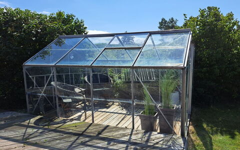 Falk - 900M from the Sea: Decke, Flooring, Interior Design, Fussboden, Verbundwerkstoff, Möbel, Resort, Hotel, Design, Daylighting