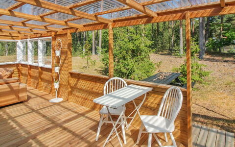 Gudmand - 600M from the Sea: Möbel, Interior Design, Flooring, Holz, Fussboden, Decke, Holzboden, Stuhl, Tabelle, Beleuchtung