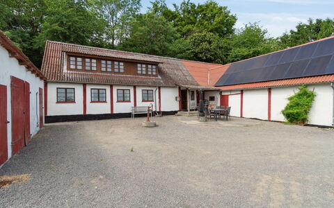 Helmer - 3Km from the Sea: Holz, Dach, Die Architektur, Zuhause, Haus, Hütte, Abstellgleis, Hartholz, Steigung, Estate