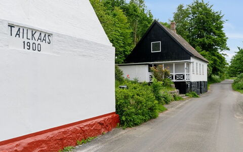 Scarlet - 5M from the Sea: Die Architektur, Dach, Zuhause, Verbundwerkstoff, Daylighting, Abstellgleis, Auffahrt