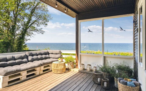 Yasha - 200M from the Sea: Holz, Dach, Die Architektur, Zuhause, Haus, Hütte, Abstellgleis, Hartholz, Steigung, Estate