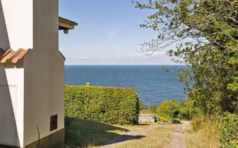 Yasha - 200M from the Sea: Holz, Dach, Die Architektur, Zuhause, Haus, Hütte, Abstellgleis, Hartholz, Steigung, Estate