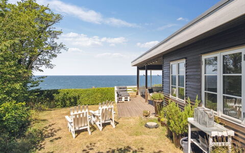 Yasha - 200M from the Sea: Holz, Dach, Die Architektur, Zuhause, Haus, Hütte, Abstellgleis, Hartholz, Steigung, Estate