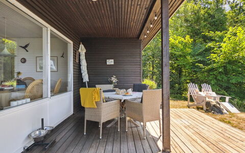Yasha - 200M from the Sea: Holz, Dach, Die Architektur, Zuhause, Haus, Hütte, Abstellgleis, Hartholz, Steigung, Estate