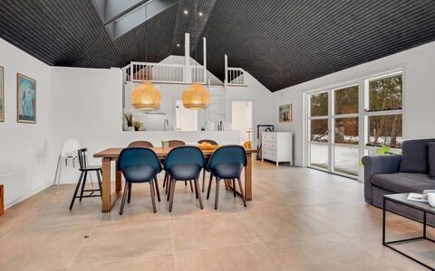 Haghbarth - 400M from the Sea: Dach, Haus, Zuhause, Hütte, Abstellgleis, Estate, Auffahrt, Gartenbauten, Garten, Schuppen