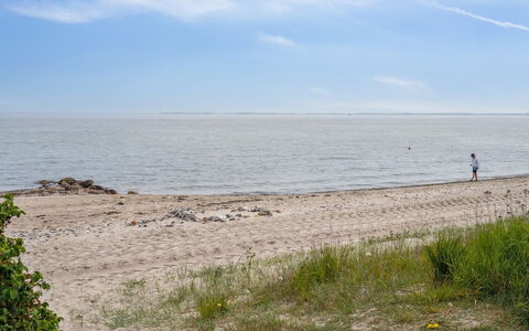 Quanna - 50M from the Sea: Himmel, Blau, Gewässer, Natürlichen Umgebung, Horizont, Strand, Küste, Küsten Und Ozeanische Forms, Meer