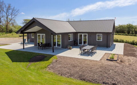 Ika - 450M from the Sea: Möbel, Interior Design, Flooring, Holz, Fussboden, Decke, Holzboden, Stuhl, Tabelle, Beleuchtung