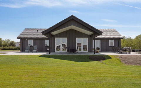 Ika - 450M from the Sea: Möbel, Interior Design, Flooring, Holz, Fussboden, Decke, Holzboden, Stuhl, Tabelle, Beleuchtung