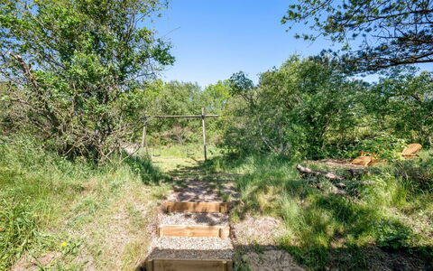 Anniesette - 1.5Km from the Sea: Möbel, Interior Design, Flooring, Holz, Fussboden, Decke, Holzboden, Stuhl, Tabelle, Beleuchtung