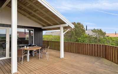 Wolter - 700M from the Sea