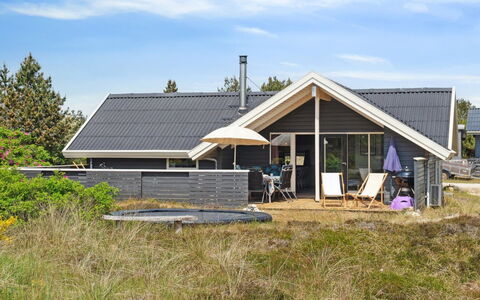 Myrte - 900M from the Sea: Möbel, Interior Design, Flooring, Holz, Fussboden, Decke, Holzboden, Stuhl, Tabelle, Beleuchtung