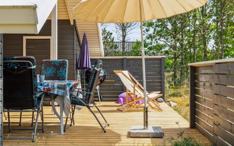 Myrte - 900M from the Sea: Möbel, Interior Design, Flooring, Holz, Fussboden, Decke, Holzboden, Stuhl, Tabelle, Beleuchtung
