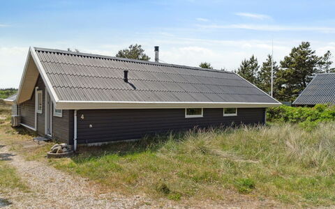 Myrte - 900M from the Sea: Möbel, Interior Design, Flooring, Holz, Fussboden, Decke, Holzboden, Stuhl, Tabelle, Beleuchtung