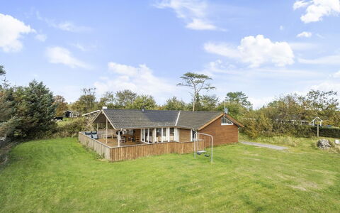 Frieda - 250M from the Sea: Dachdecken, Hütte, Haus, Dach, Zuhause, Bauernhaus, Hütte, Estate, Dorf