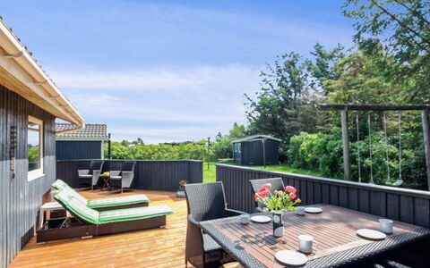 Wisti - 600M from the Sea