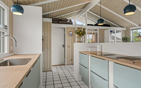 Hrefna - 500M from the Sea: Küche, Interior Design, Countertop, Flooring, Decke, Fussboden, Light Fixture, Cabinetry, Armatur, Sinken