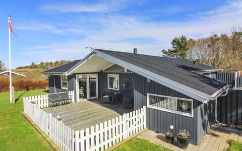 Fridhild - 875M from the Sea: Möbel, Interior Design, Flooring, Holz, Fussboden, Decke, Holzboden, Stuhl, Tabelle, Beleuchtung