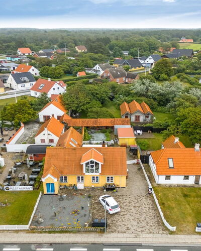 Henke - 100M from the Sea