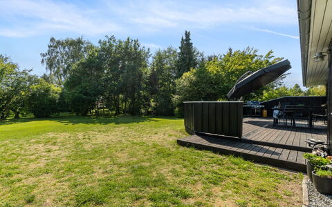Felippa - from the Sea: Dachdecken, Hütte, Haus, Dach, Zuhause, Bauernhaus, Hütte, Estate, Dorf