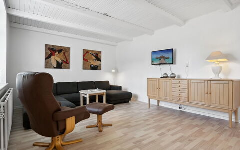 Essie - 20Km from the Sea: Holz, Dach, Die Architektur, Zuhause, Haus, Hütte, Abstellgleis, Hartholz, Steigung, Estate