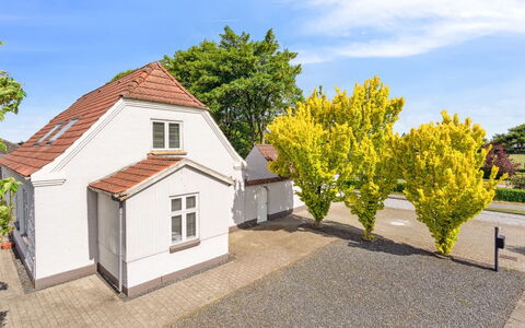 Essie - 20Km from the Sea: Holz, Dach, Die Architektur, Zuhause, Haus, Hütte, Abstellgleis, Hartholz, Steigung, Estate