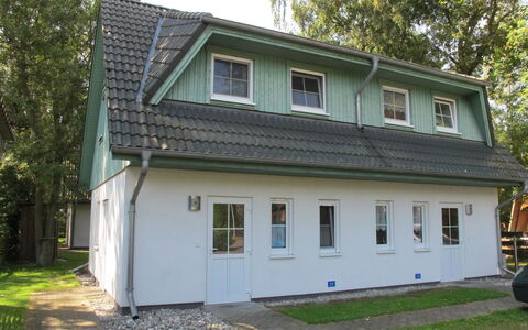Im Kiefernweg Dhh 23: Gebäude, Eigentum, Pflanze, Fenster, Baum, Haus, Himmel, Tür, Hütte