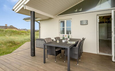 Elfi - 700M from the Sea