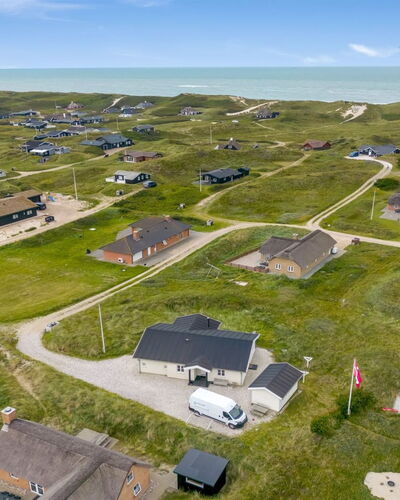 Elfi - 700M from the Sea