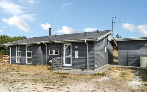 Floria - 1.4Km from the Sea: Hütte, Schuppen, Hütte, Bauernhaus, Prärie, Hütte, Scheune, Blockhaus, Gartenbauten