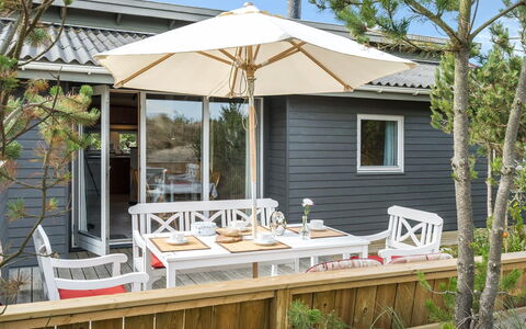 Floria - 1.4Km from the Sea: Hütte, Schuppen, Hütte, Bauernhaus, Prärie, Hütte, Scheune, Blockhaus, Gartenbauten