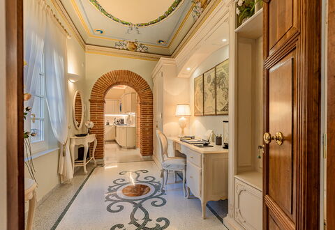 Charming Apartment Cartoni - Città Della Pieve, Um: Möbel, Eigentum, Bilderrahmen, Tabelle, Stuhl, Interior Design, Gebäude, Halle, Holz, Haus