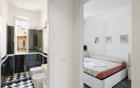 Pratolina: Möbel, Gebäude, Komfort, Holz, Flooring, Fussboden, Rechteck, Armatur