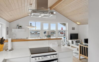 Yvette - 150M from the Sea