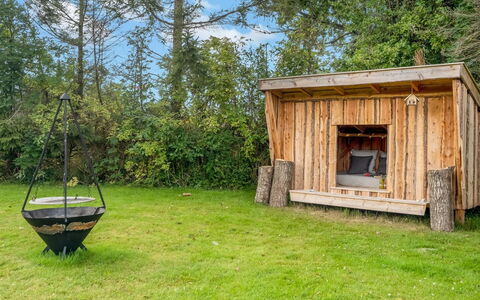 Neea - 280M from the Sea: Holz, Zuhause, Veranda, Deck, Hartholz, Dach, Holzbeize, Holzboden, Eco Hotel