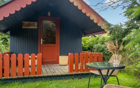 Neea - 280M from the Sea: Holz, Zuhause, Veranda, Deck, Hartholz, Dach, Holzbeize, Holzboden, Eco Hotel