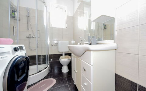 4All: Spiegel, Zapfhahn, Armatur, Sinken, Wäschekammer, Badezimmer, Lila, Bad Sink, Interior Design