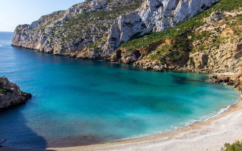 Jávea 106: Wasser, Himmel, Berg, Azurblau, Natürliche Landschaft, Küsten Und Ozeanische Forms, Wasserlauf, Terrain, Bergforms, Pflanze