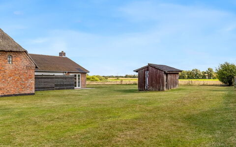 Haralde: Himmel, Gras, Wiese, Einfach, Dach, Ländliches Gebiet, Die Architektur, Haus, Grundstueck, Hütte