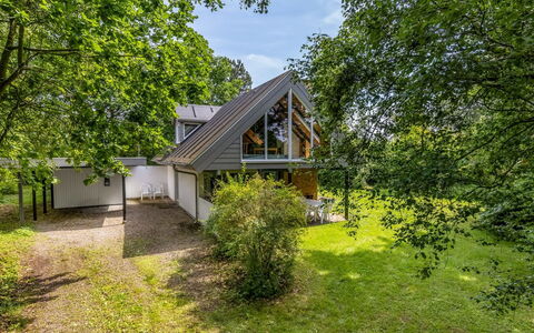 Calla - 250M from the Sea: Strauch, Dach, Zuhause, Hütte, Garten, Estate, Schatten, Bauernhaus, Abstellgleis, Landscaping