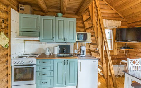 Kuukkelin Tupa 1: Holz, Flooring, Möbel, Fussboden, Holzbeize, Blockhaus, Hartholz, Decke, Hütte, Küche