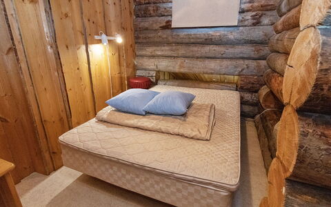 Agenttimajat 2: Schlafzimmer, Holz, Bettdecke, Bett, Linens, Bedding, Fussboden, Flooring, Braun, Bettrahmen