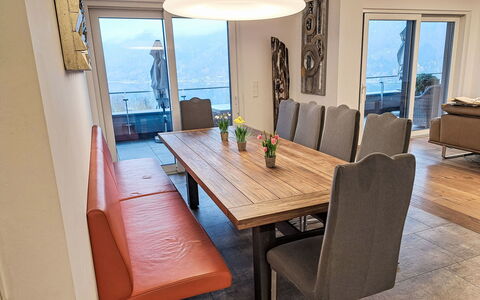 Ossiacher See 100: Möbel, Flooring, Tabelle, Interior Design, Fussboden, Holz, Küche & Esszimmer Tisch, Stuhl, Esszimmer, Zimmer