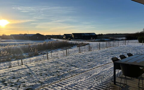 Harrieth - 300M from the Sea: Himmel, Blau, Daytime, Winter, Horizont, Schnee, Wolke, Dämmerung, Sonnenuntergang, Einfrieren