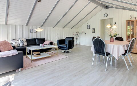 Arnsten: Holz, Flooring, Decke, Interior Design, Holzboden, Fussboden, Möbel, Zuhause, Wohnzimmer, Laminatboden