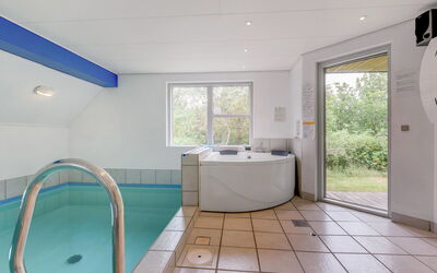 Tabithe - 2.2Km from the Sea