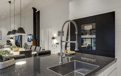 Jonne - 200M to the Fjord: Interior Design, Küche, Countertop, Flooring, Light Fixture, Decke, Natürliches Material, Glas, Cabinetry