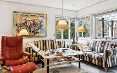Alessandra - 175M from the Sea